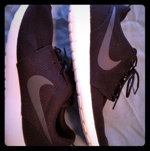 Mens Nike Roshe